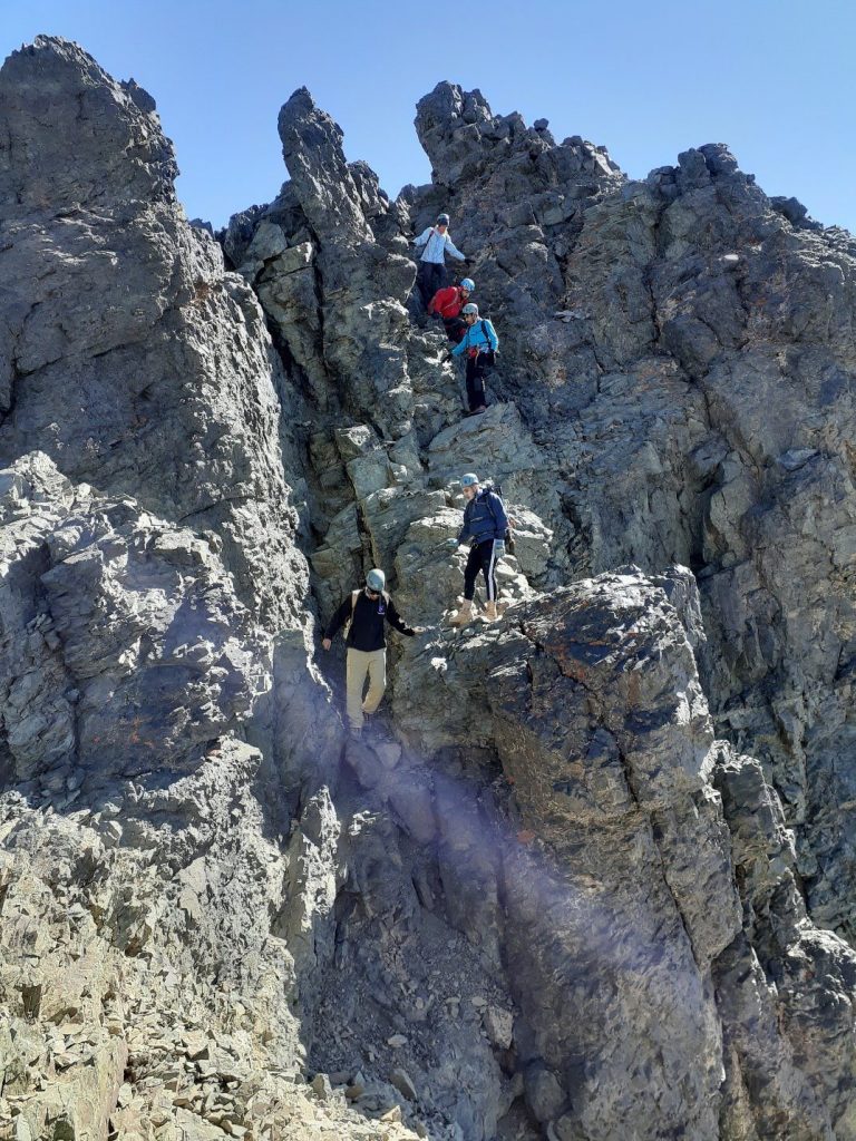 قله علم کوه کجاست: راهنمای صعود، ارتفاع و نکات 62 علم کوه