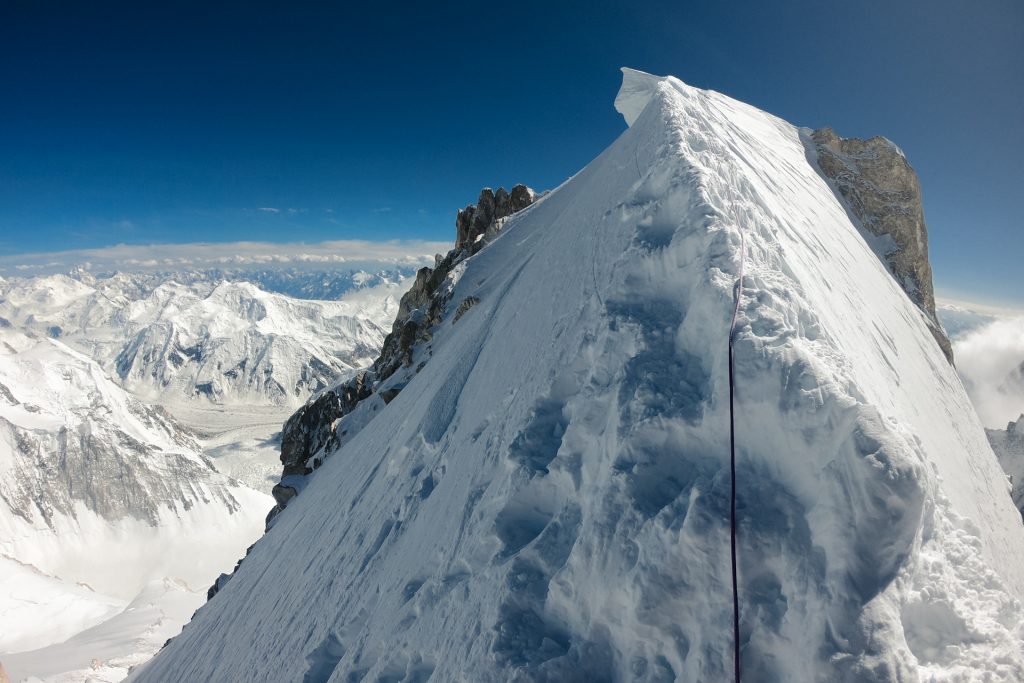موج کوه - راهنمای صعود گاشربروم 2 به همراه تصاویر و نکات از زبان آلکس گاون