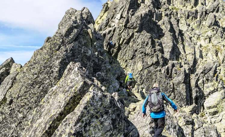 فشار محیطی یکی از خطرات کوهنوردی