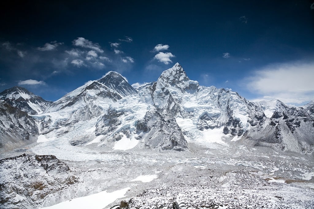 سفری مجازی در دنیای کوهها