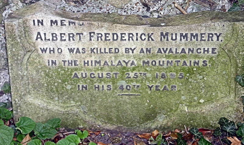 th albert mummerys gravestone peter paul churchyard charlton alan sencicle 2009