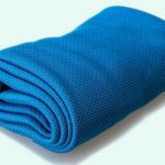 حوله-و-عرق-گیر-cooltowel-چندکاره-2.jpg