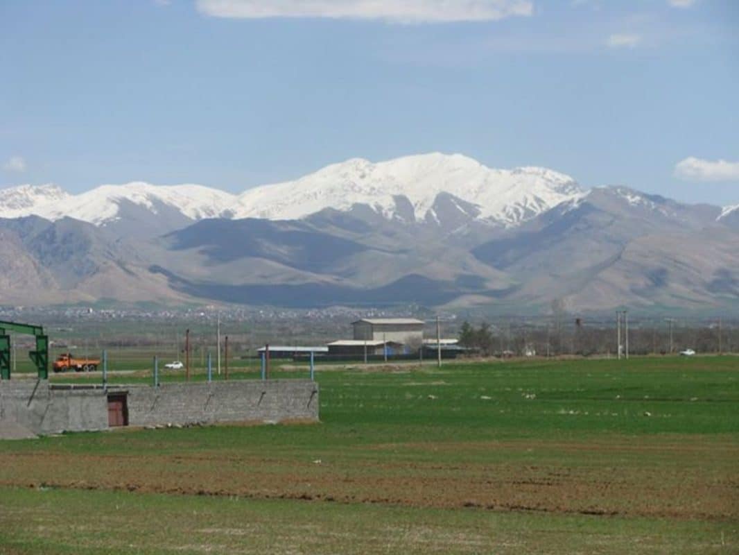 قله ولاش؛ نگین مرتفع گرین در لرستان+ راهنمای صعود