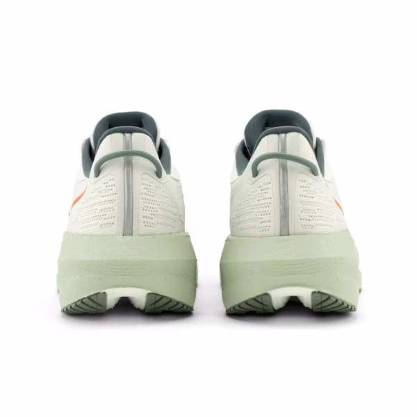 کفش ساکونی تریومف ۲۱ (Saucony Triumph 21) - Image 11
