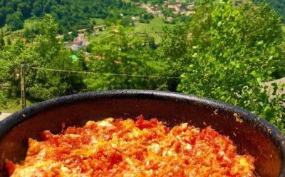 املت در کمپینگ و طبیعت