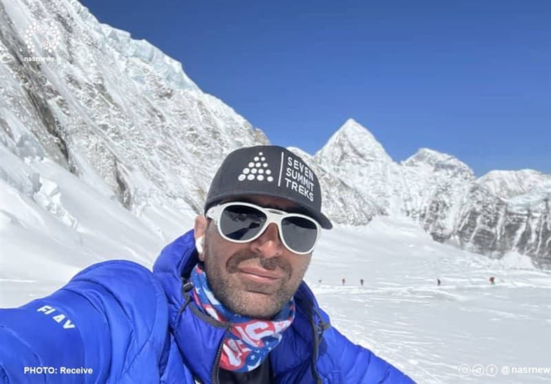 گرگ ایرانی در مسیر یکی از سخت‌ترین صعودهای زمستانی جهان