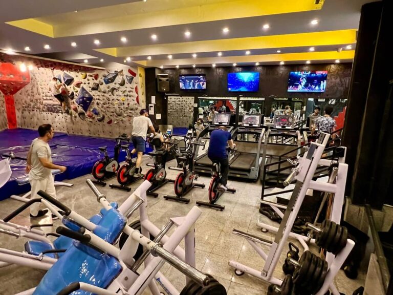 باشگاه ورزشی و بدنسازی اندرزگو(موج)