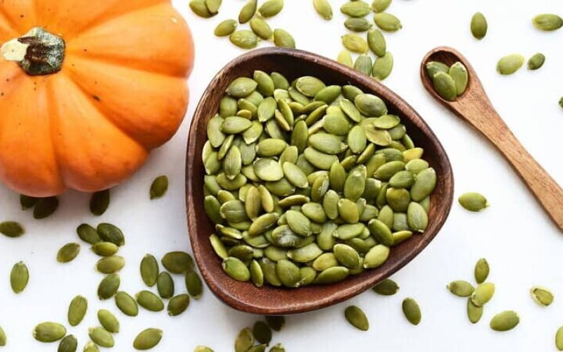 تخم کدو ورزشی بدنسازی کوهنوردی دویدن