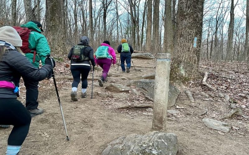 کوهنوردی و لاغری شکم