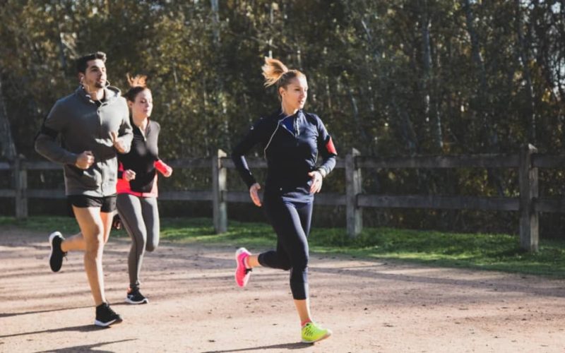 active-people-running-improving-their-resistance_inPixio-1024x576