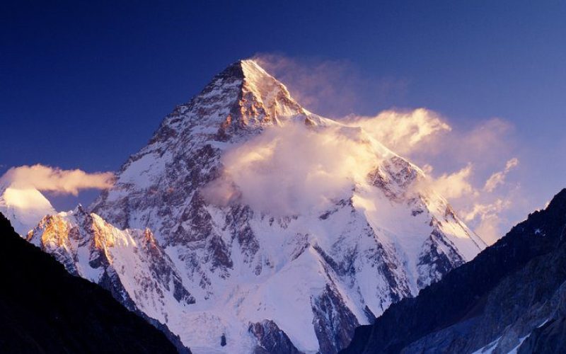 هزینه صعود به کی2 چقدر است