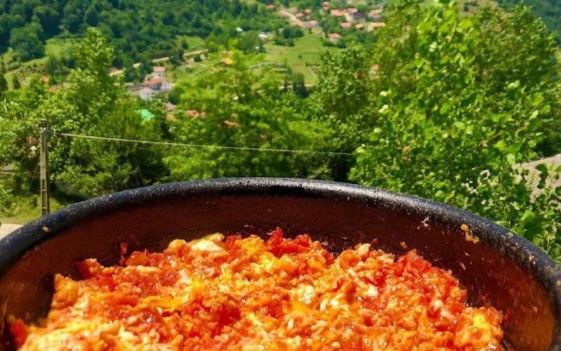 املت در کمپینگ و طبیعت