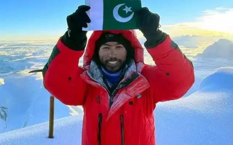 sirbaz11747621932-0-640x480