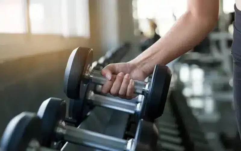 مقایسه پیاده روی و بدنسازی برای لاغری: کدام بهتر است؟